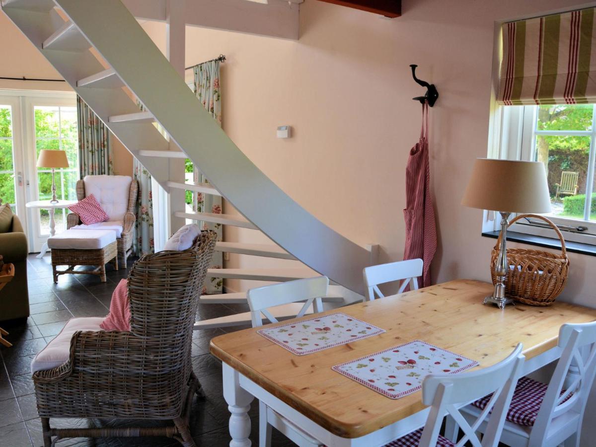 Stunning Holiday Home In Noordwijk Near Beach Екстериор снимка